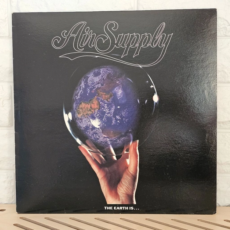 Air Supply (에어서플라이) - The Earth Is... LP 이미지
