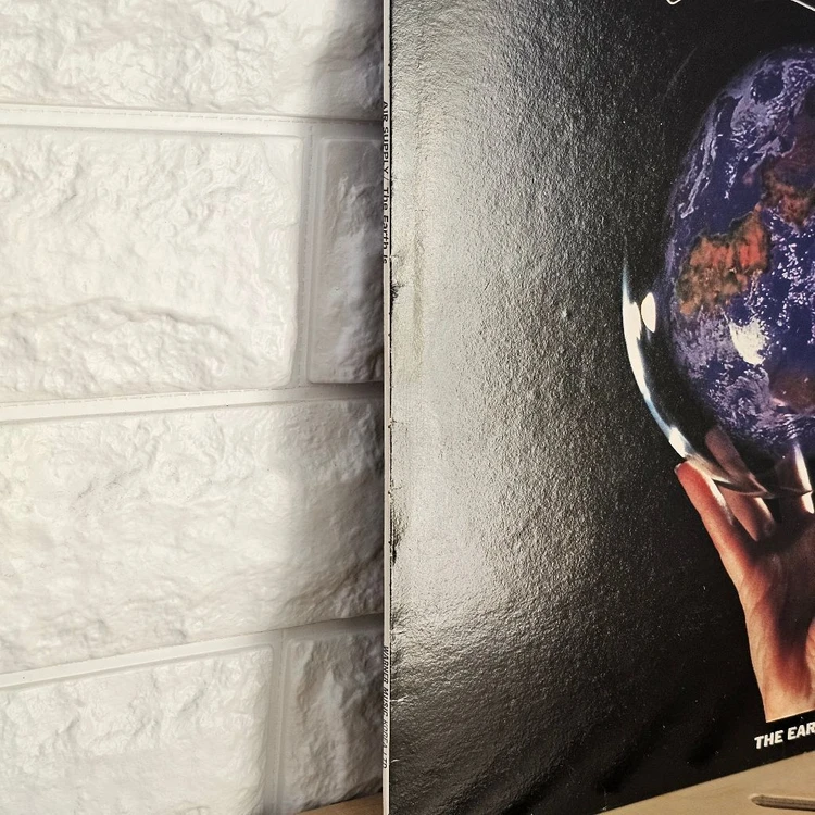 Air Supply (에어서플라이) - The Earth Is... LP 이미지