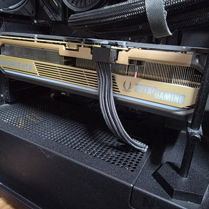 RTX 5090 그래픽카드 이미지