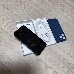 아이폰 16프로 블랙 티타늄 128gb 이미지