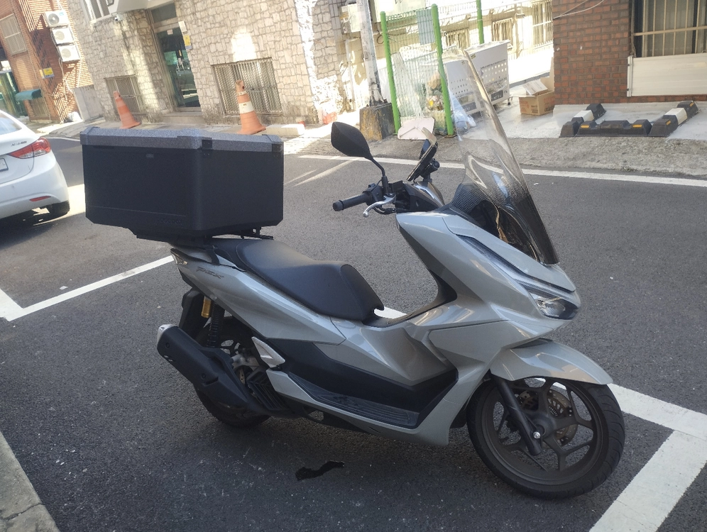 pcx125 25년식 이미지
