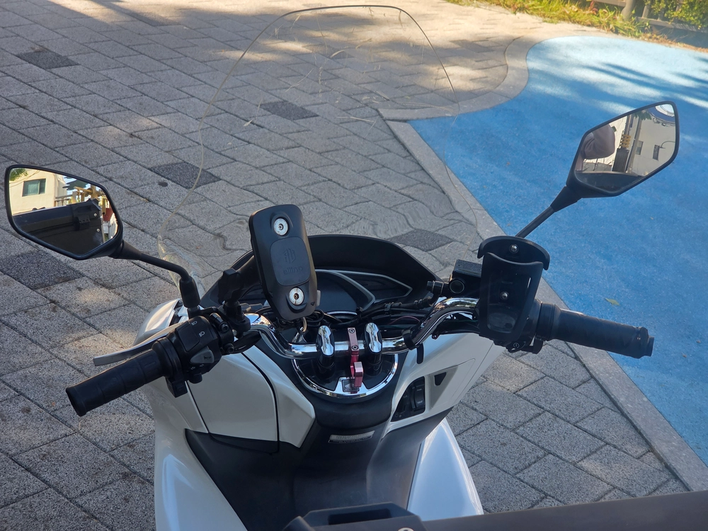 20년식 pcx125 7만 동네 배달하시기에 좋습니다 이미지