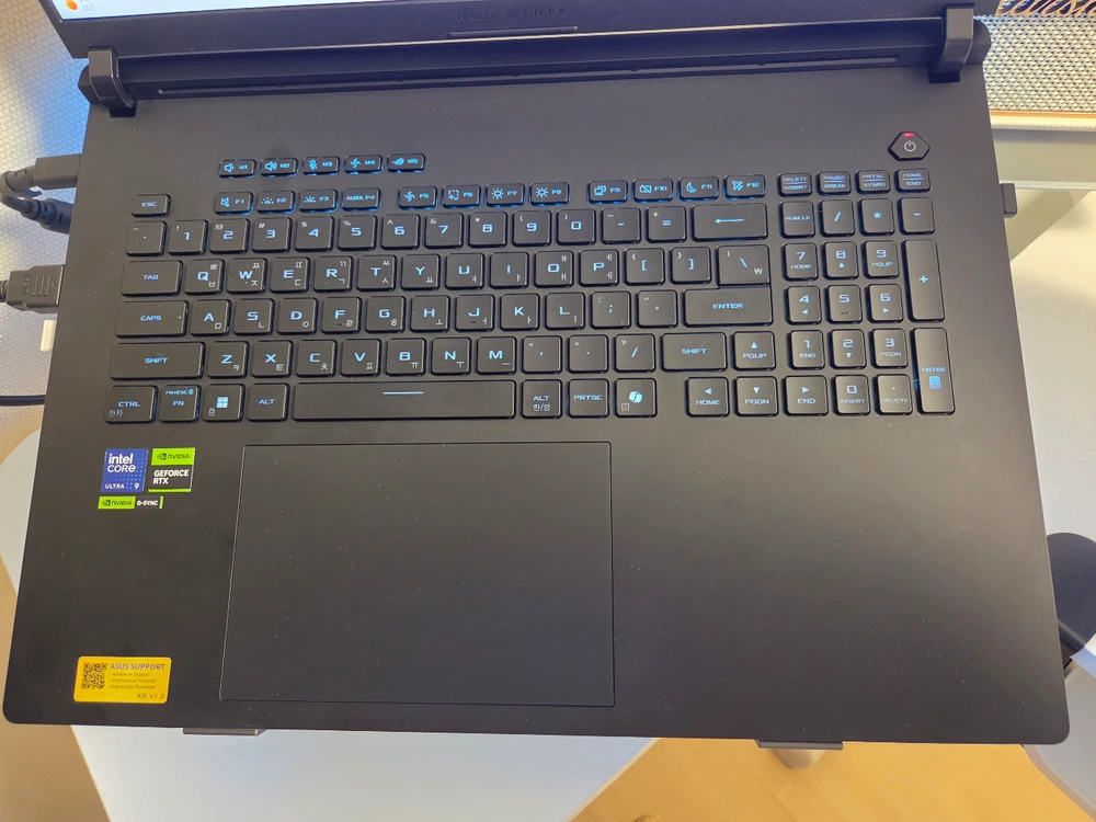 ASUS ROG Strix SCAR 18 rtx5080 이미지