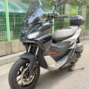 아프릴리아(Aprilia) SR GT 125 스쿠터 이미지