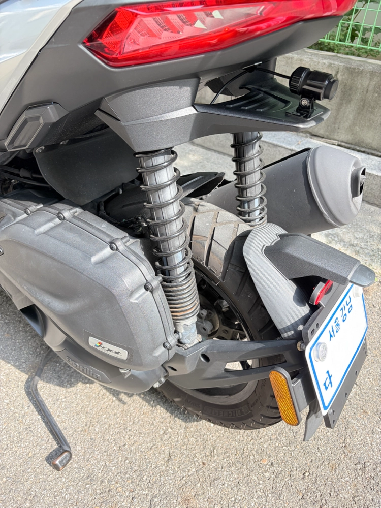 아프릴리아(Aprilia) SR GT 125 스쿠터 이미지