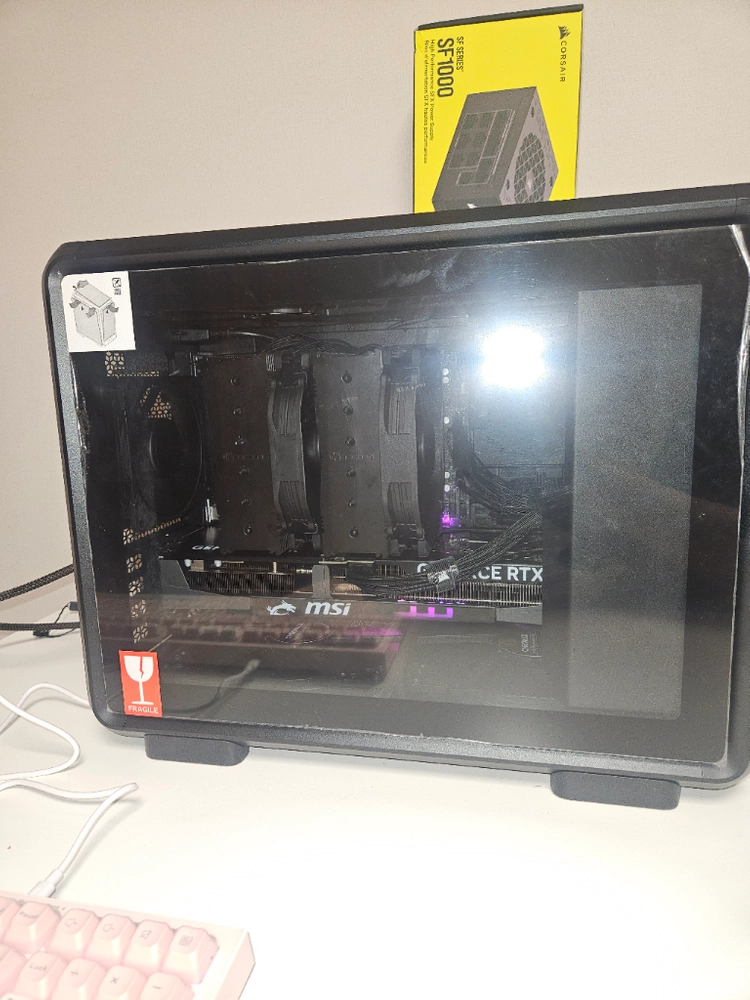 7800x3d/5070ti/b650m/32g/m.2 1tb/쿨마 마스터프레임 400/ 본체 판매 이미지