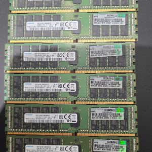 DDR4 ECC 32GB 2400T 메모리 8개 세트 이미지