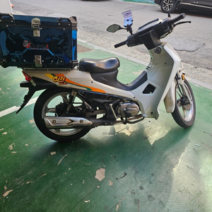 125cc 스쿠터 이미지