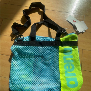 아레나 메쉬 수영 가방 새상품 이미지