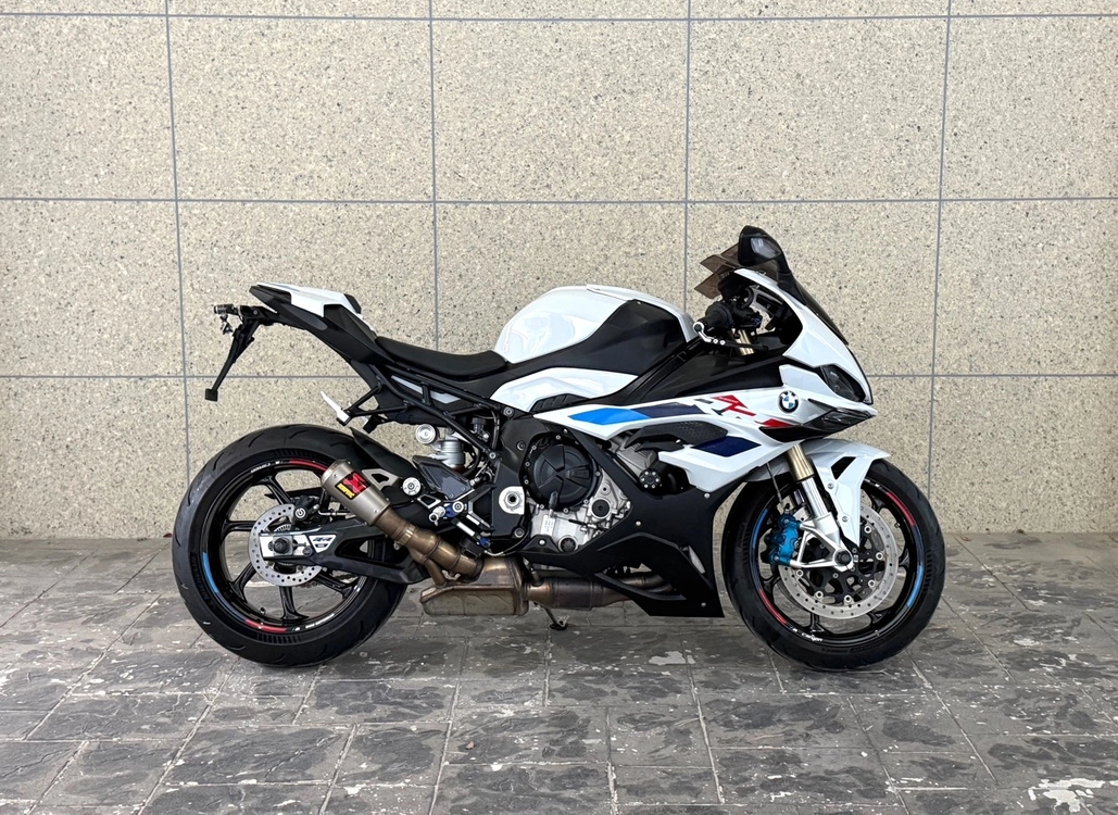 [사용검사완] 2024 S1000RR M팩,카본휠옵션 판매합니다. 이미지