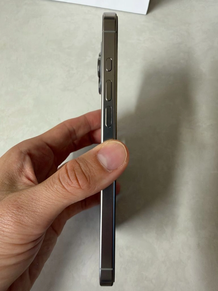 아이폰16프로맥스 256 풀박스 네츄럴티타늄 이미지