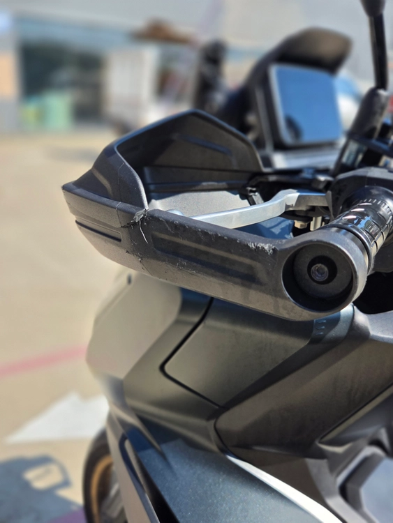 ADV350 / 26년식 / 10000KM / 급쳐 이미지