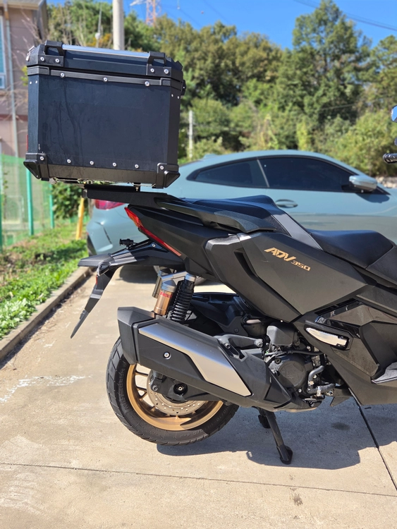 ADV350 / 26년식 / 10000KM / 급쳐 이미지