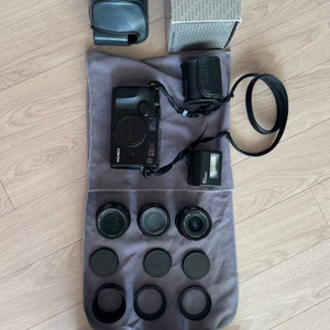 콘탁스 G2 블랙 카메라 세트 (28, 45, 90mm렌즈, Tla200 포함) 이미지