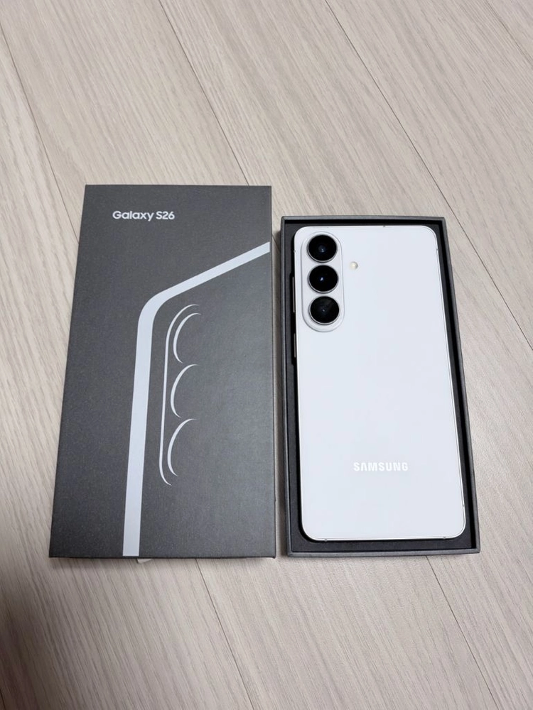 갤럭시 S26 화이트 512G 이미지