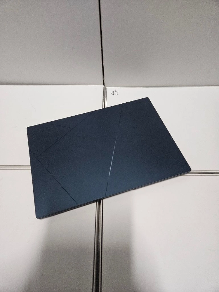 ASUS 젠북14 OLED 14인치 !5-12세대/램16/SSD256 이미지