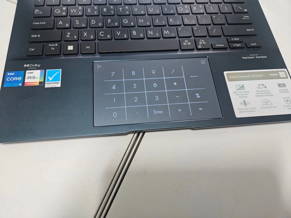 ASUS 젠북14 OLED 14인치 !5-12세대/램16/SSD256 이미지