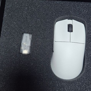 ATK F1 V2 Ultimate White 옴론 광학스위치 이미지