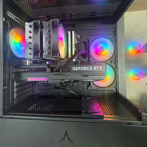 9800X3D,RTX5080,32GB 컴퓨터 이미지