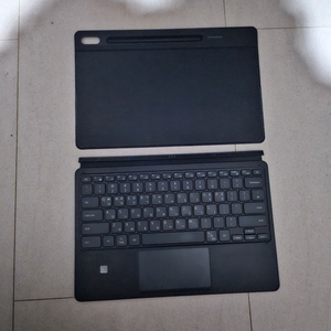 갤럭시탭 s7 fe / s7+ / s8+ 키보드케이스 ef-dt970 이미지