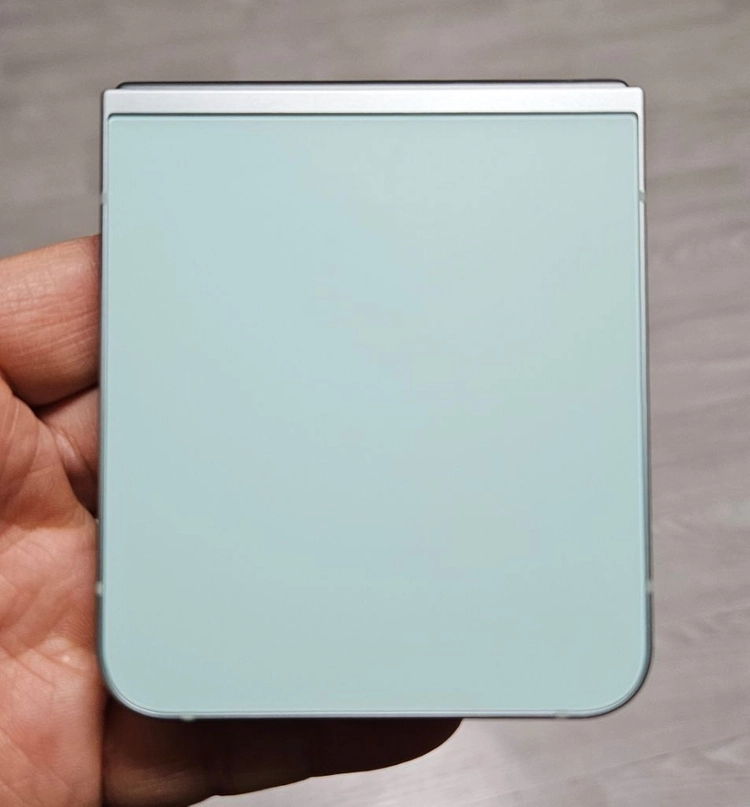갤럭시 Z플립6 민트 256GB 싸게 팝니다. 이미지