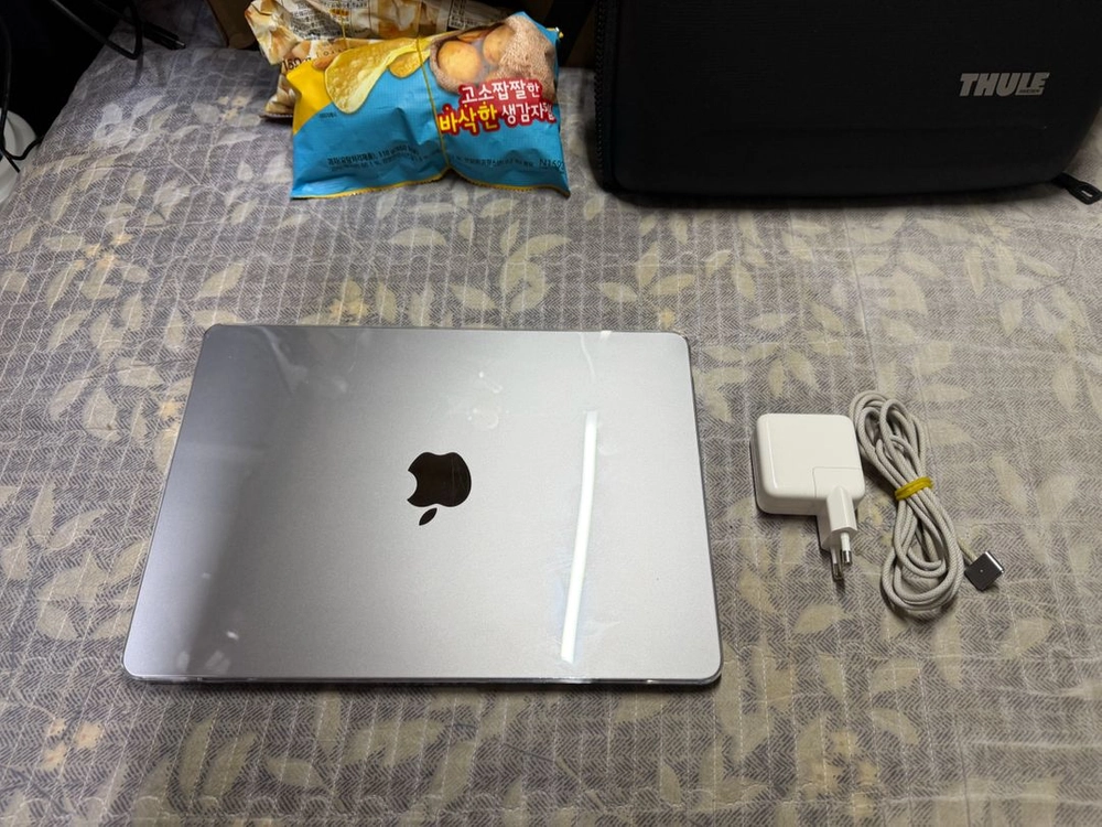 애플 맥북에어 M3 13인치 16GB + 1TB 판매합니다 이미지