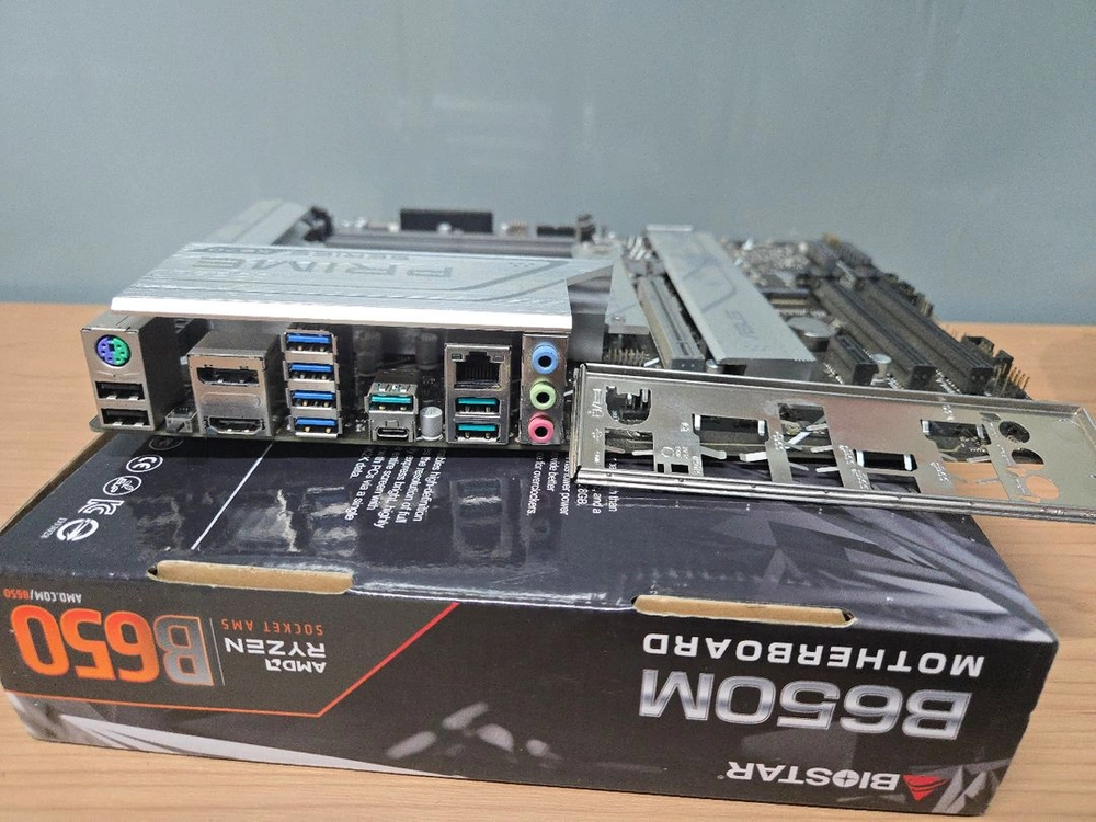 asus x670 메인보드 이미지