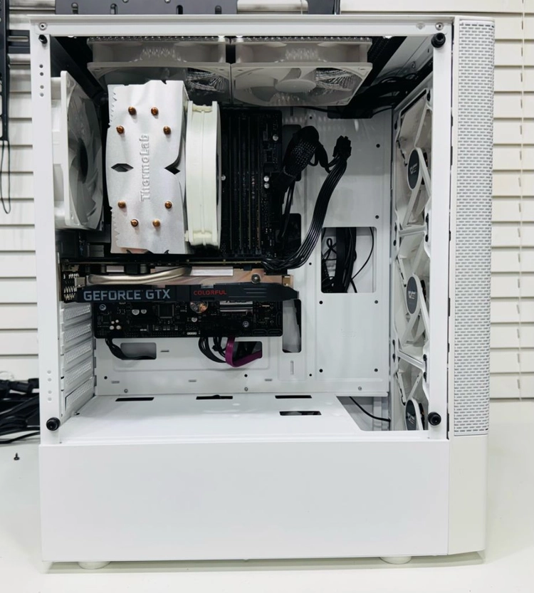 i5-9600K + RTX 1660 6GB + RAM 16G 게이밍 조립PC 이미지