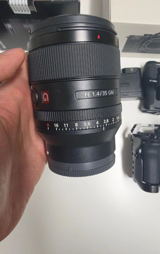 소니 a7m5 + 스몰리그 + 35mm 1.4 gm렌즈 판매합니다 이미지