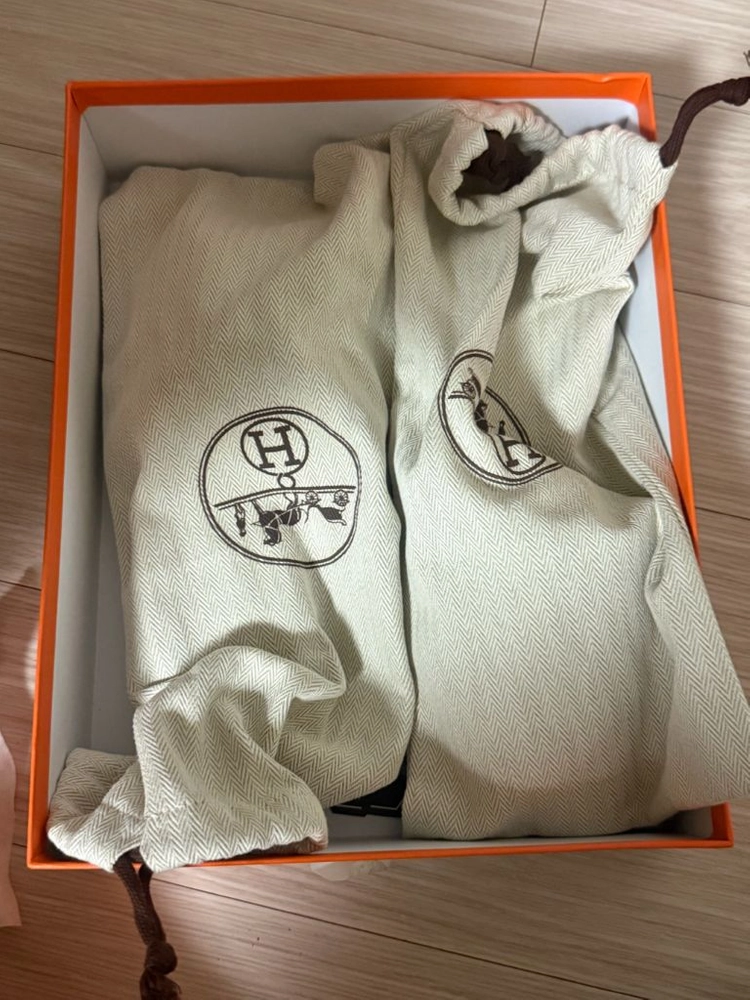 에르메스 오란 슬리퍼 판매합니다 이미지