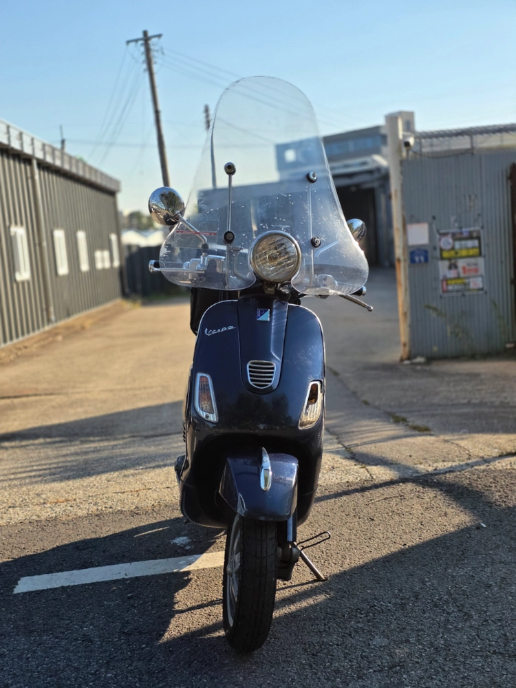 베스파 LX125 이미지