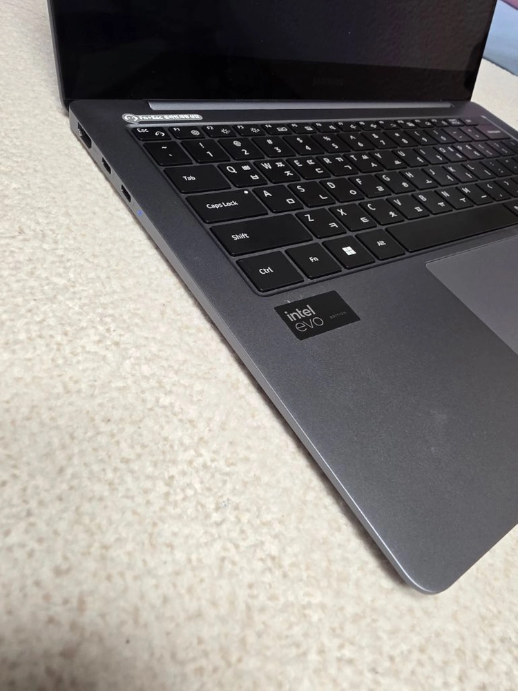 삼성 갤럭시북4 Pro 14인치 NT940XGK 이미지