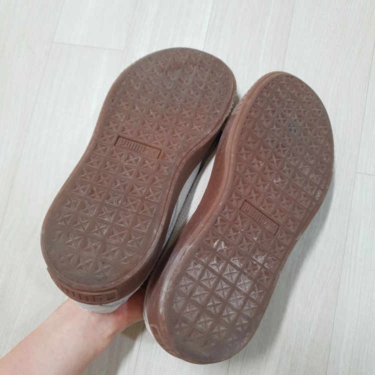 푸마 스웨이드 플랫폼 스니커즈 운동화 225 이미지