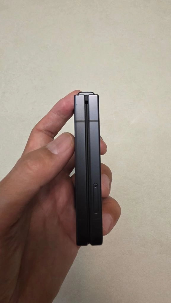 삼성전자 갤럭시 Z플립 7 블랙 512GB SM-F766NZKEKOO 제트블랙 판매 이미지