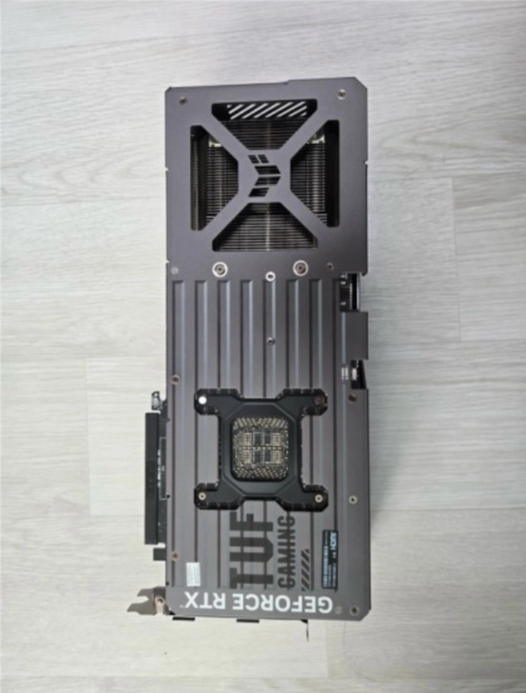 RTX 5090 그래픽카드 이미지