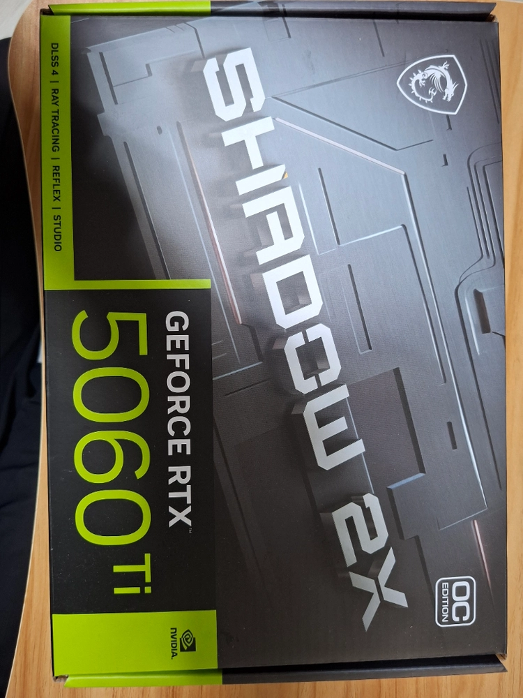 RTX 5060 Ti 그래픽카드 이미지