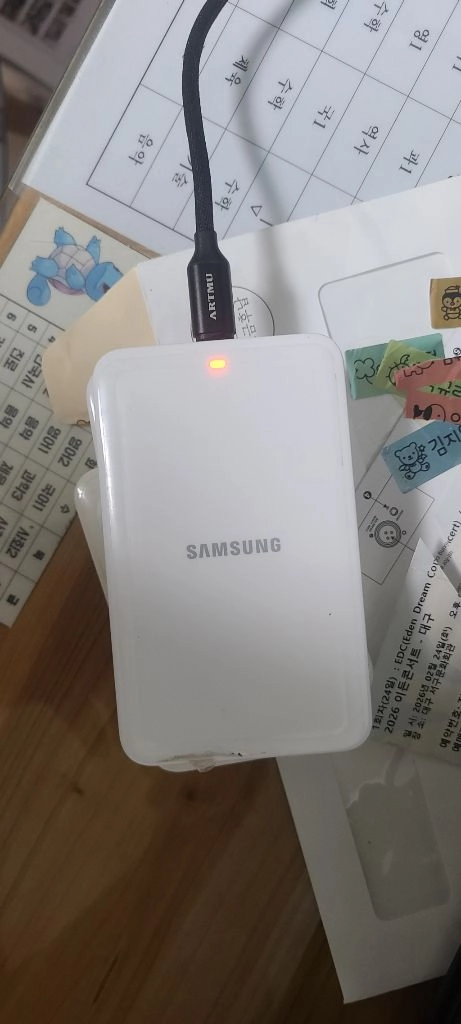 삼성 구형 휴대폰 충전거치대. 3개 일괄 이미지