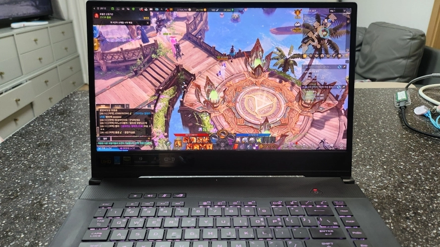 아수스 로그 제피러스 전문가용 4K 게이밍 노트북/RTX2070,1T - 안심되는 중고거래