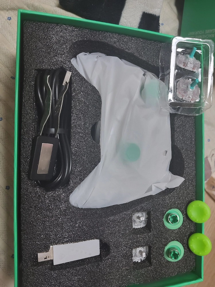 유무선 1000hz g6pro,aolion al-k20게임패드팝니다 k30 이미지