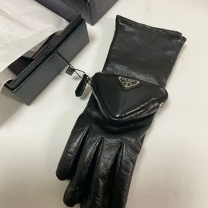 프라다 가죽 장갑 블랙 prada 이미지