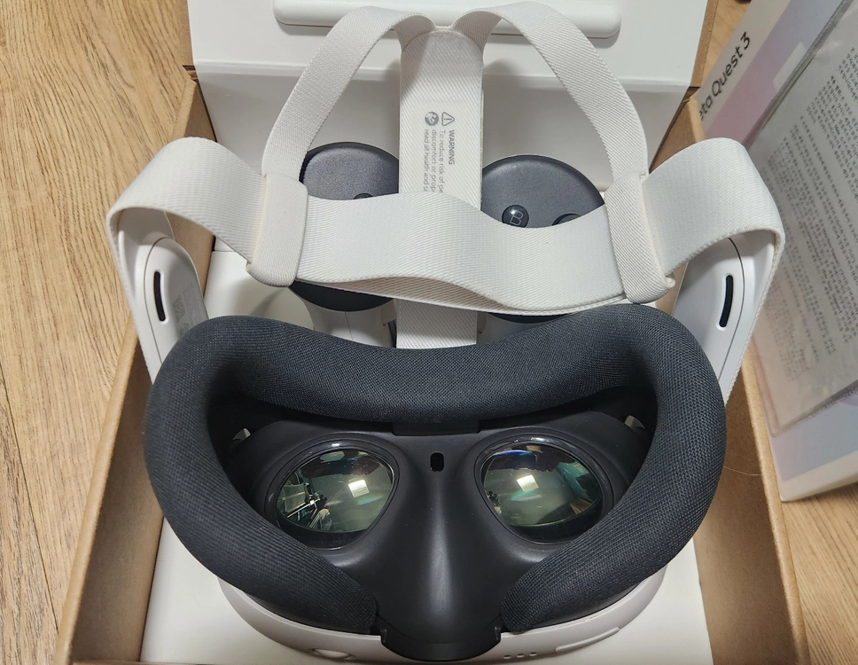 오큘러스 메타퀘스트3 VR 헤드셋 128GB 이미지
