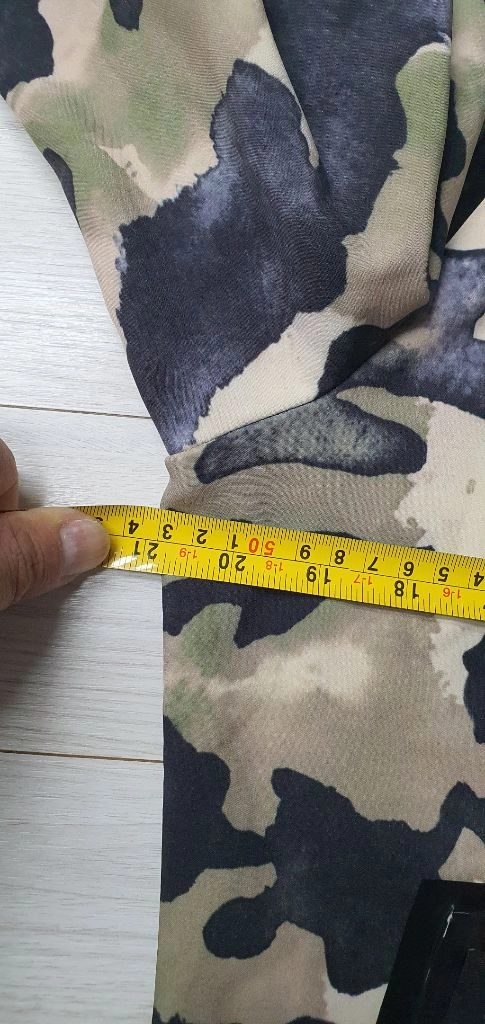 몽클레어(해외판) 밀리터리 후드재킷 3사이즈 100호(53X73cm)드라이완료! 이미지