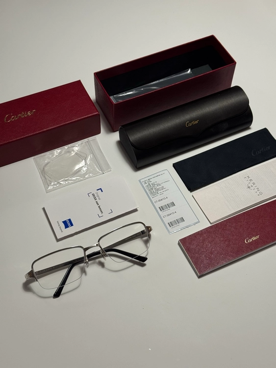 까르띠에 산토스 반무테 안경 CT0041O-004 이미지