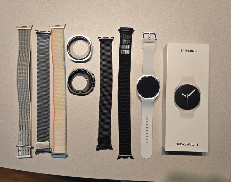 삼성 갤럭시 워치8 실버 풀박스 40mm 이미지