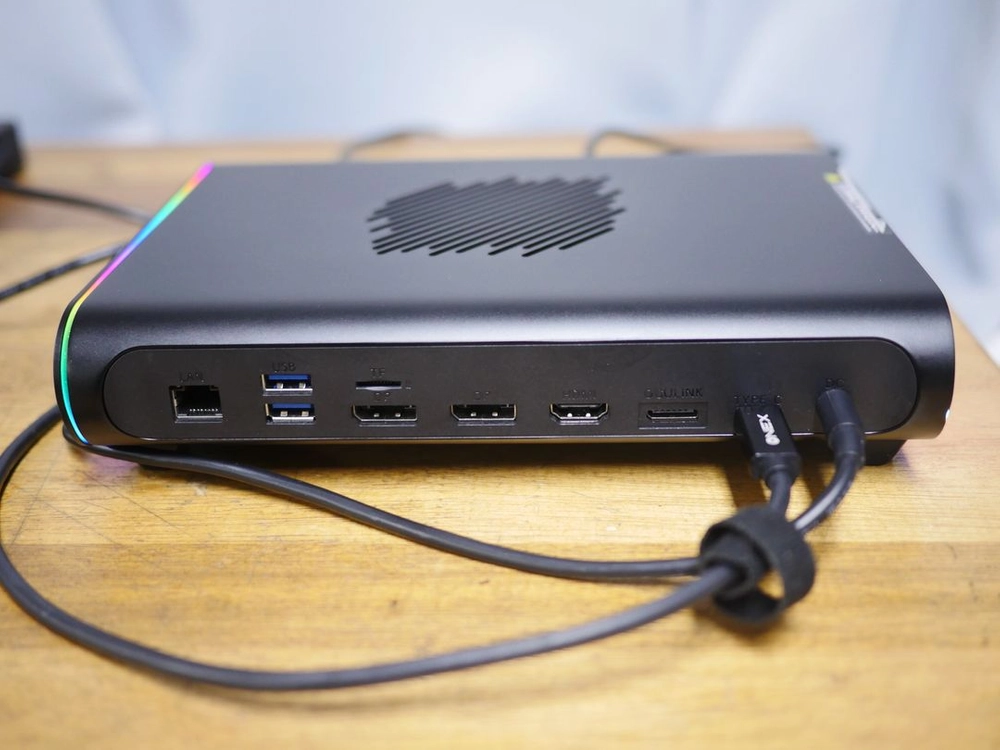 원엑스GPU 2 라데온 RX7800M 멀티 도킹 외장그래픽카드 이미지