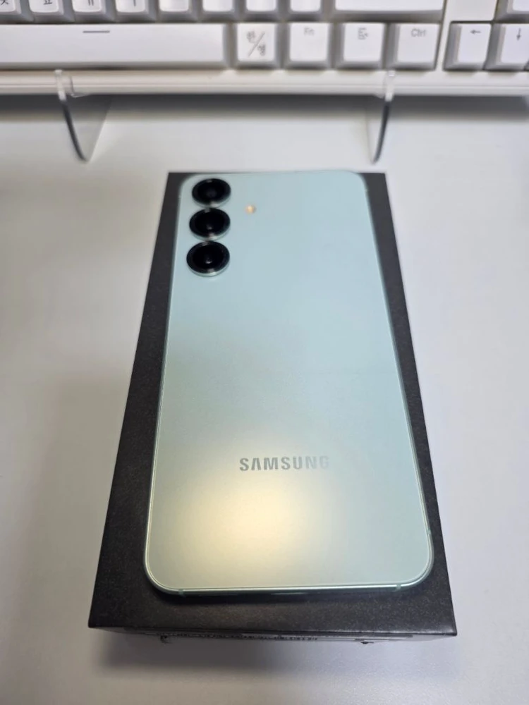 갤럭시 S25 자급제 민트 256GB 삼케플 가능 이미지
