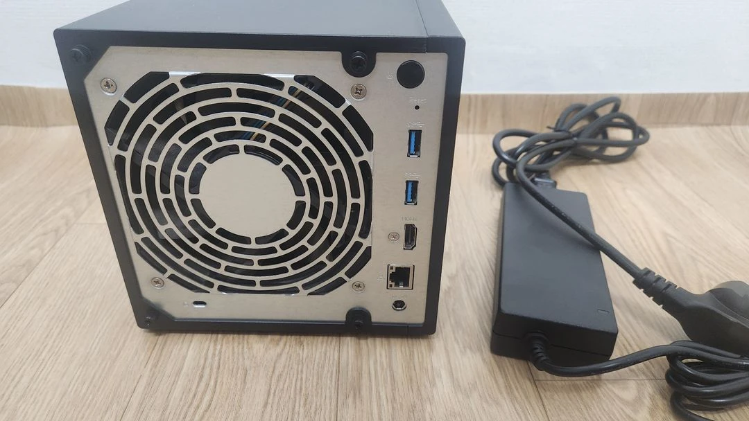 AS3204T (HDD 1TB x 4 )NAS 서버 이미지