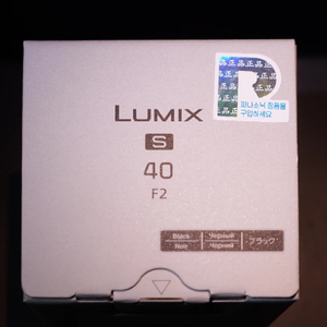 파나소닉 루믹스 40mm F2 단렌즈 이미지