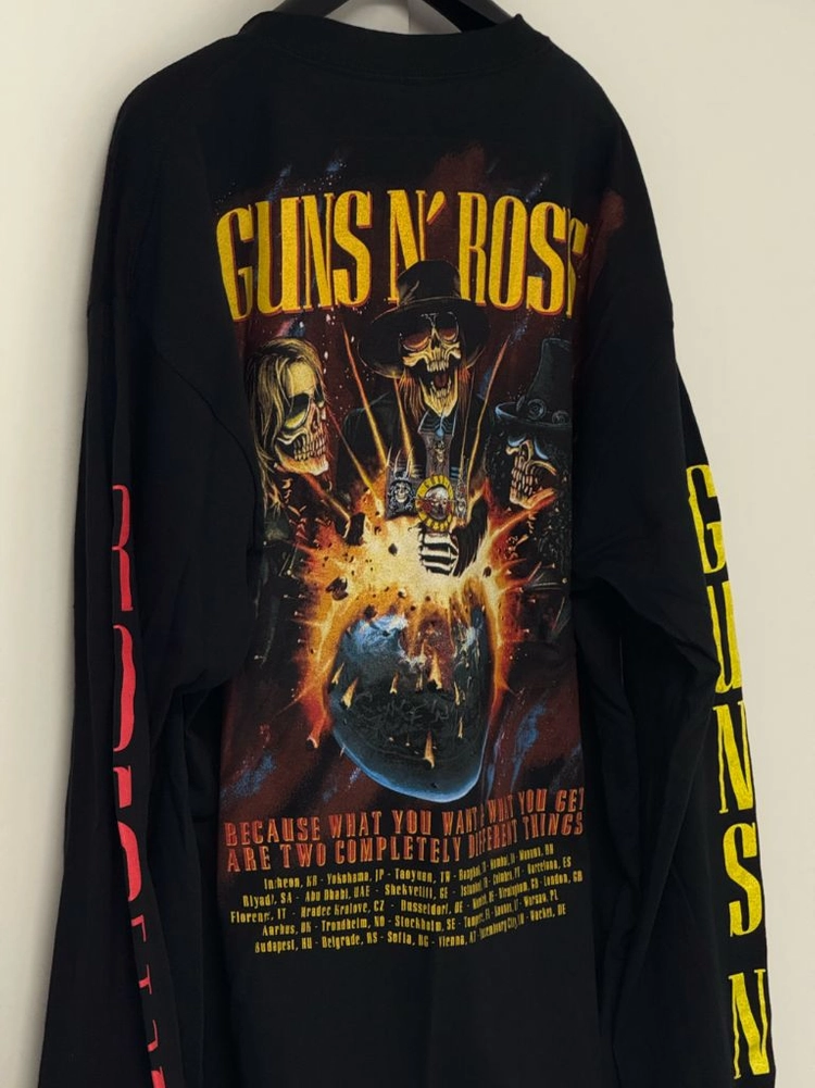 새제품 XXL / 건즈앤로지스 Guns N Roses 2025투어 내한 공식굿즈 롱슬리브티셔츠 이미지