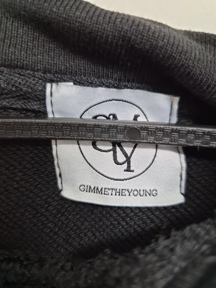 김미더영(GIMMETHEYOUNG) 셔링 크롭 후드 티셔츠 (블랙 / L) 이미지